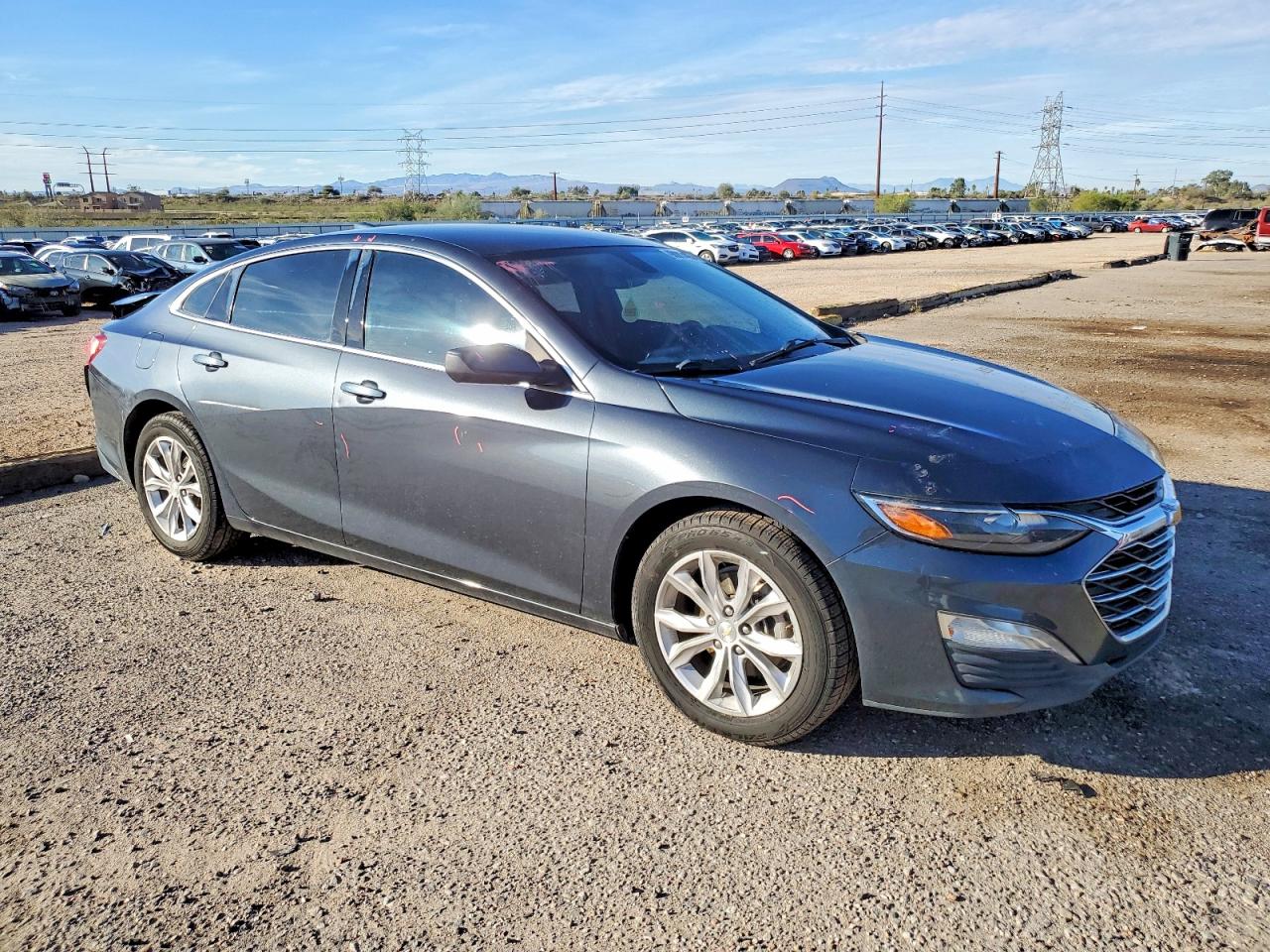 2020 CHEVROLET MALIBU LT photo 4
