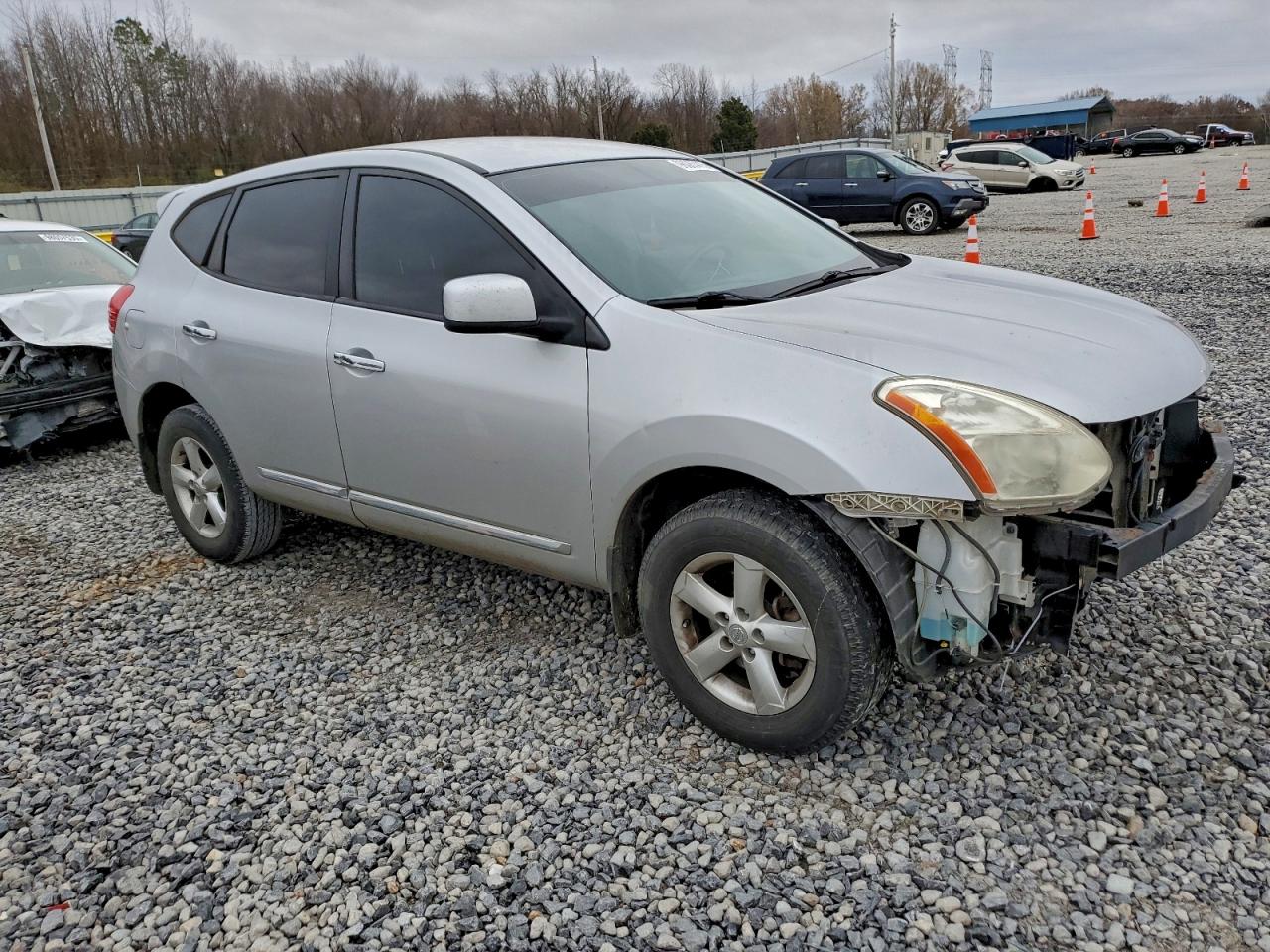 2013 NISSAN ROGUE S photo 4