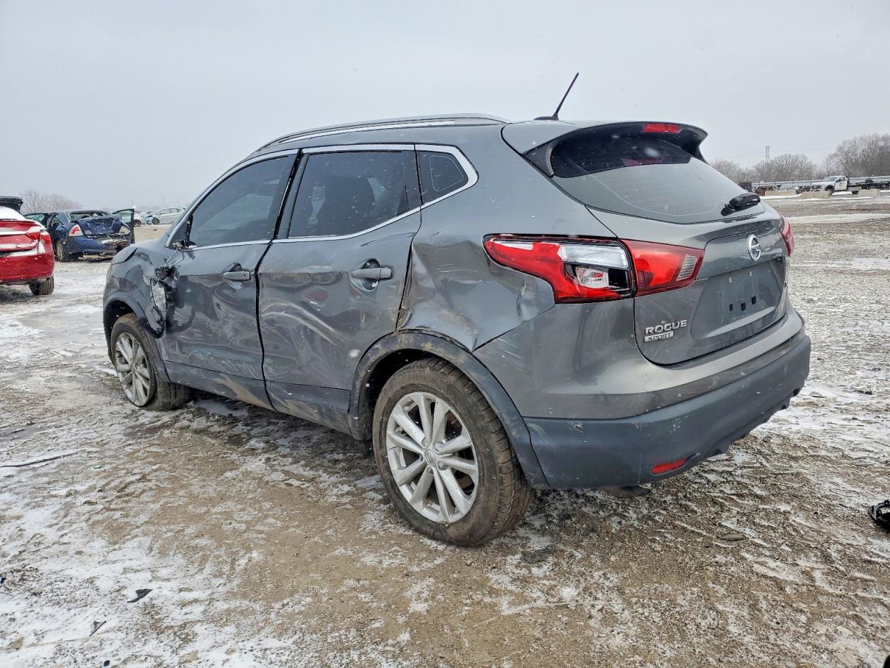 2018 NISSAN ROGUE SPORT S photo 3