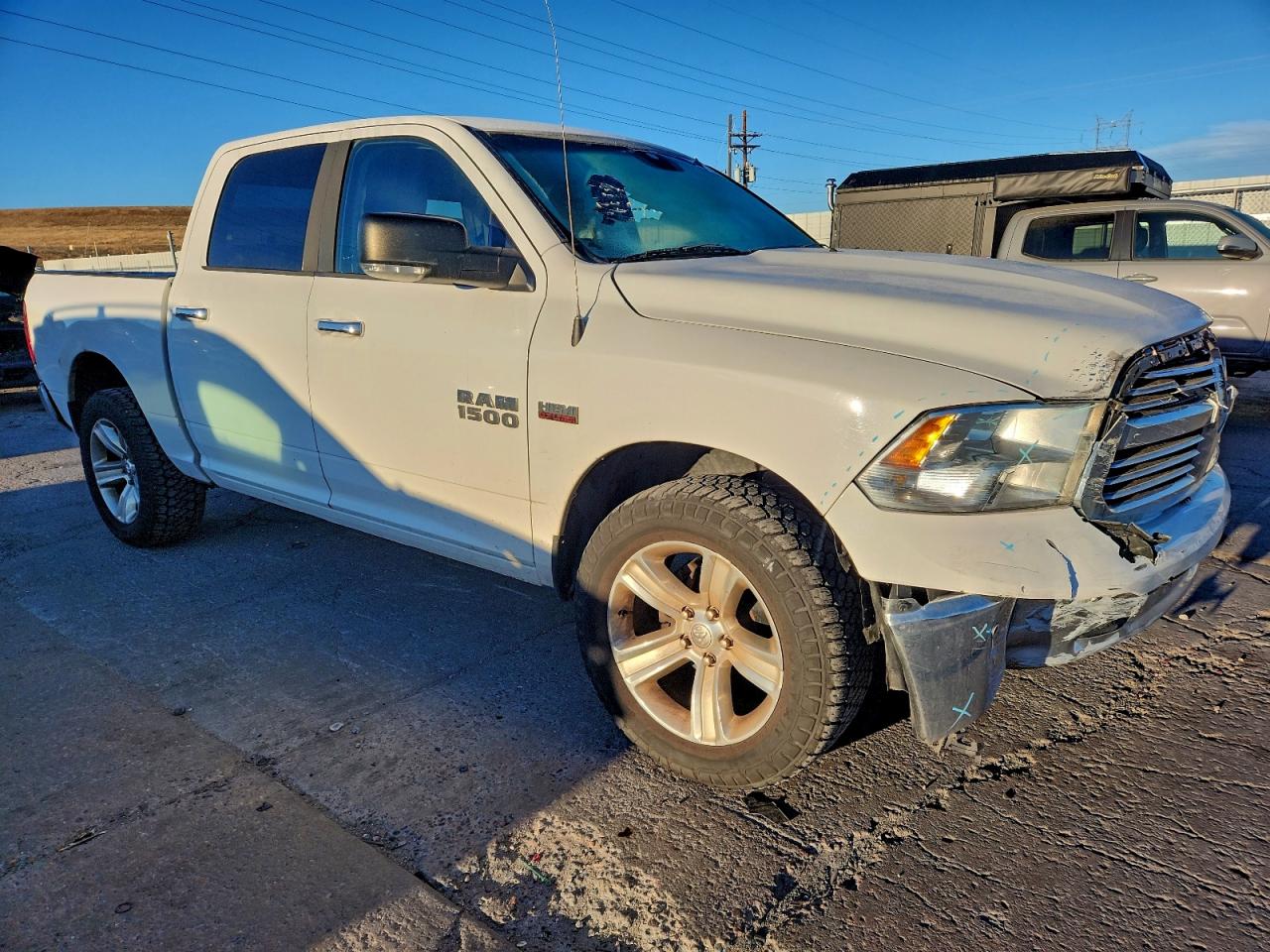 2014 RAM 1500 SLT photo 4
