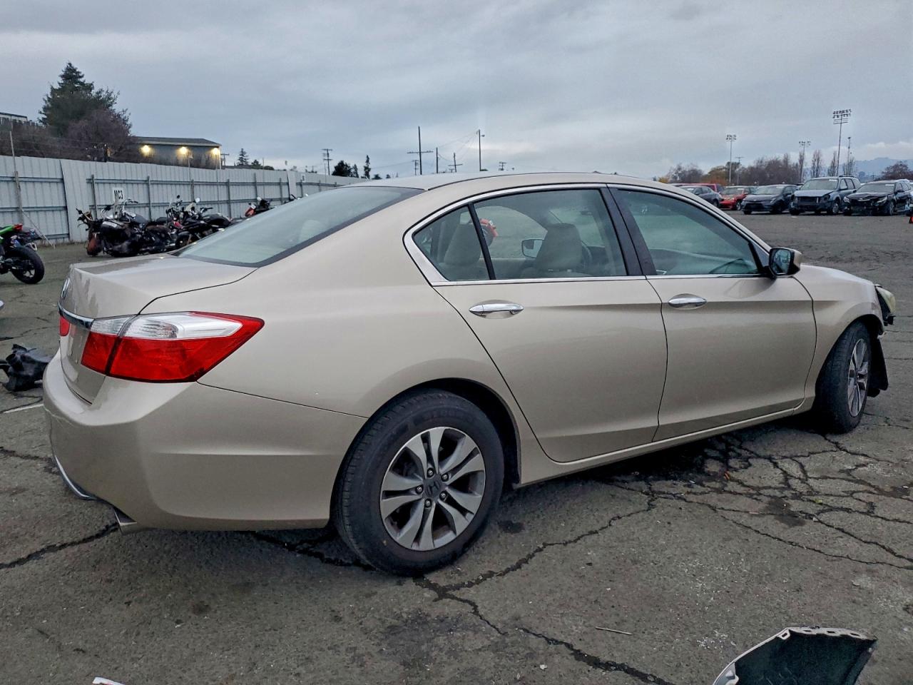 2014 HONDA ACCORD LX photo 3