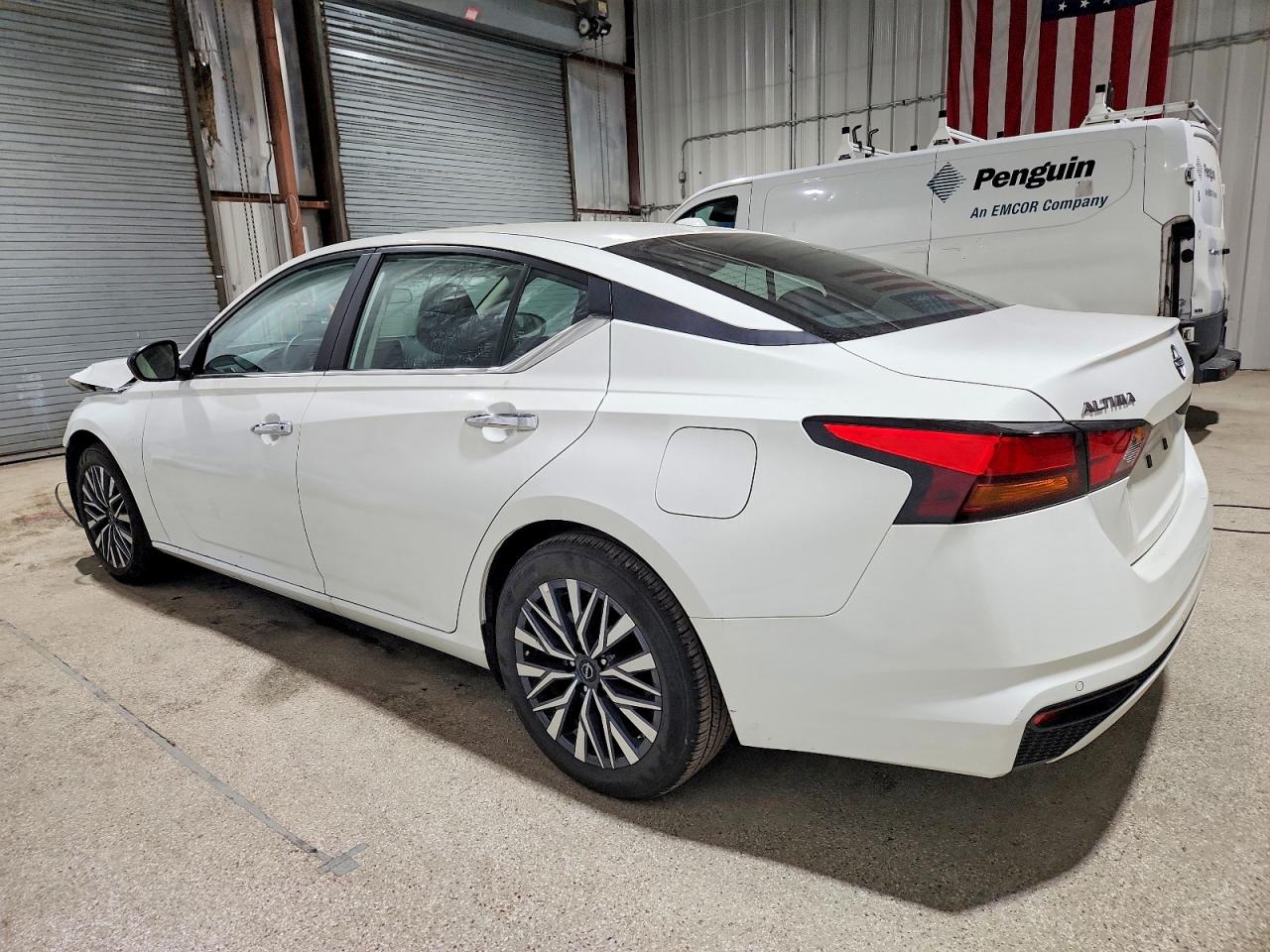 2025 NISSAN ALTIMA SV photo 2