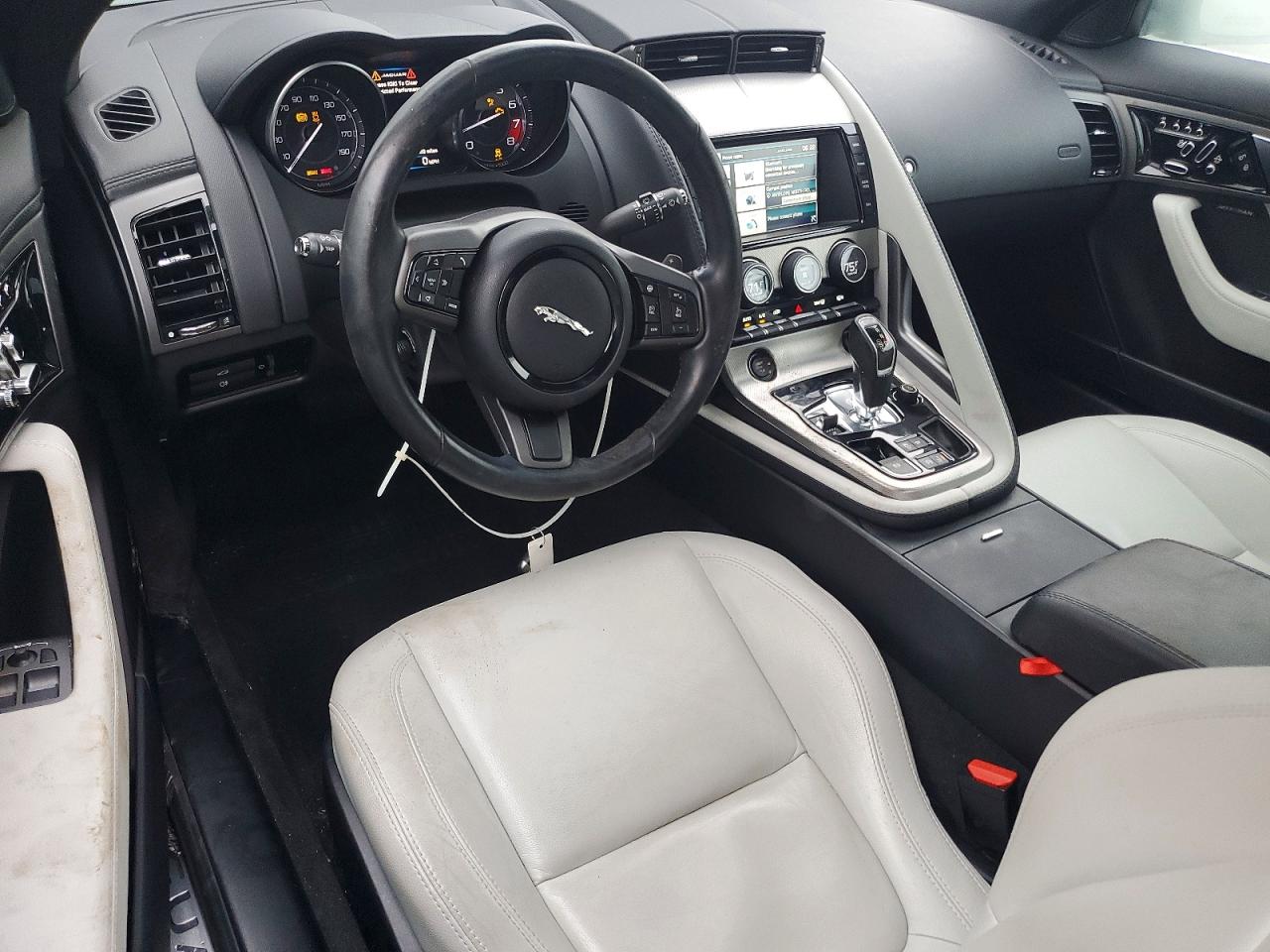 2015 JAGUAR F-TYPE photo 15