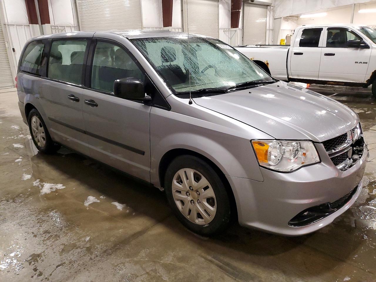2013 DODGE GRAND CARAVAN SE photo 4