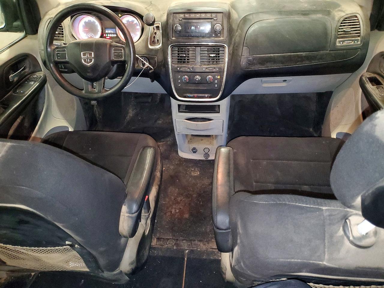 2013 DODGE GRAND CARAVAN SE photo 8
