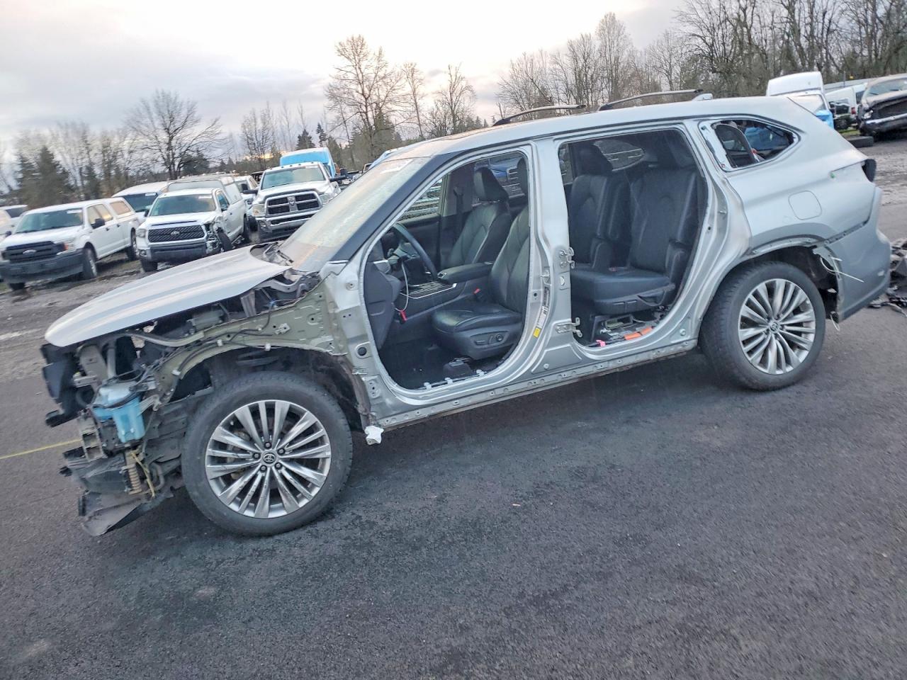 2022 TOYOTA HIGHLANDER