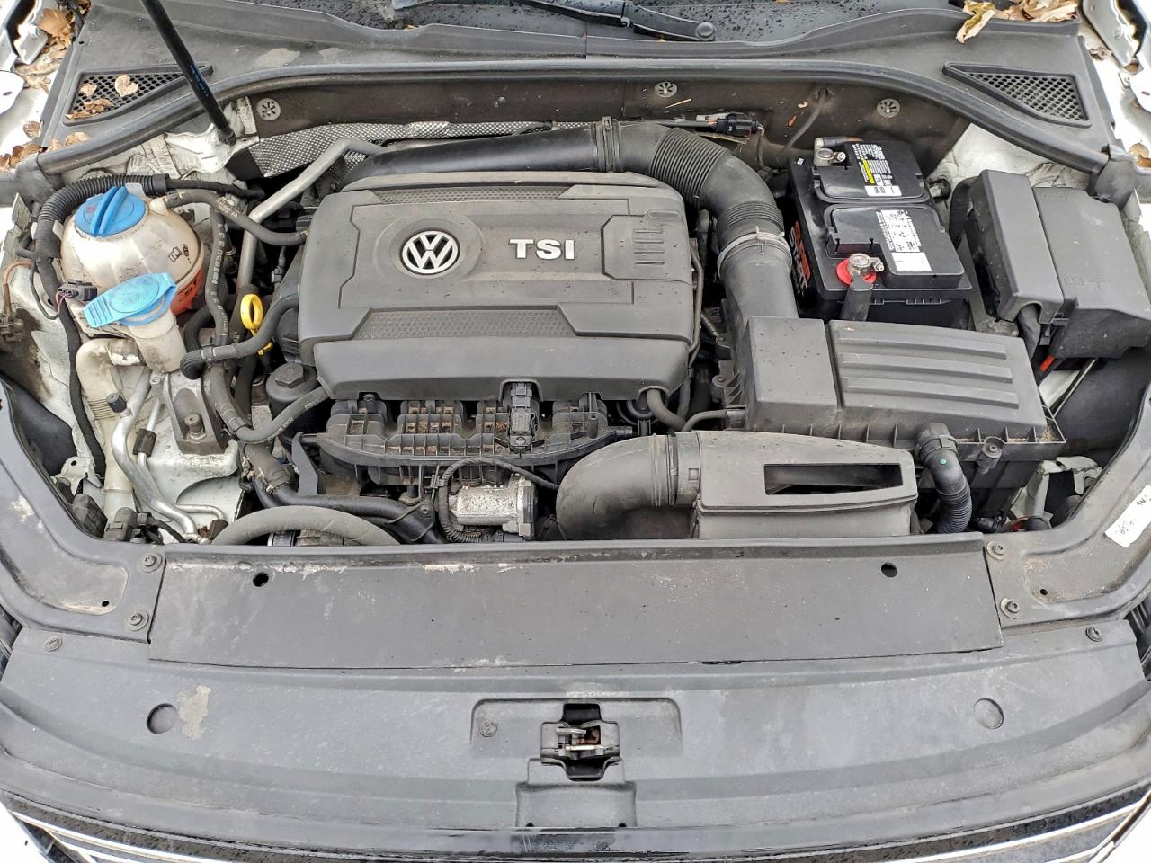 2017 VOLKSWAGEN PASSAT R-LINE photo 11