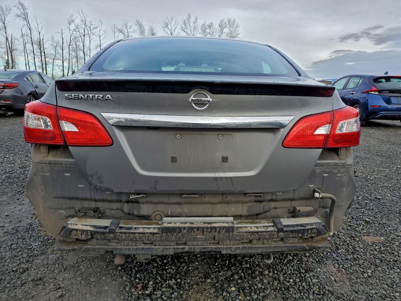 2018 NISSAN SENTRA S photo 6