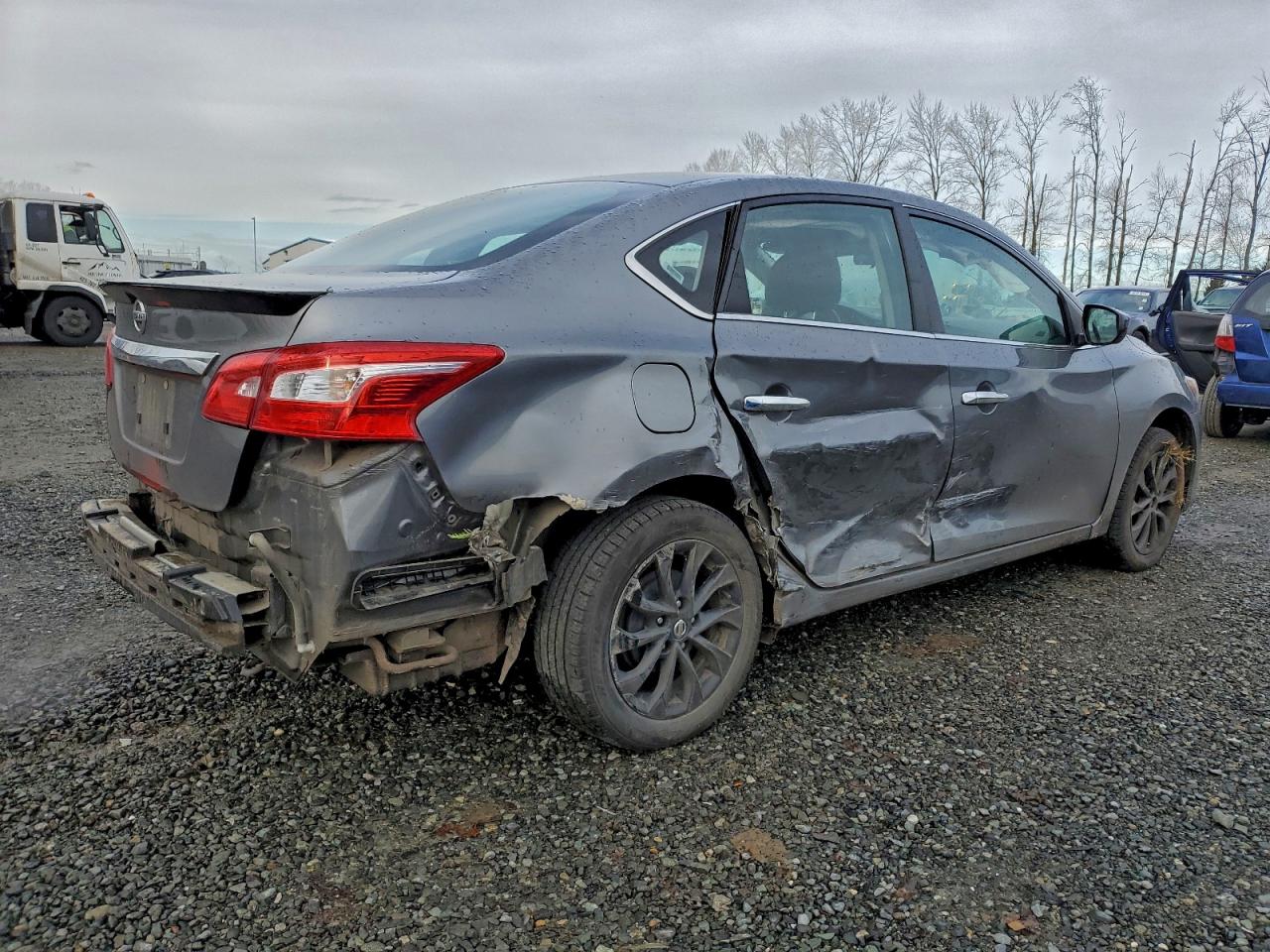 2018 NISSAN SENTRA S photo 3