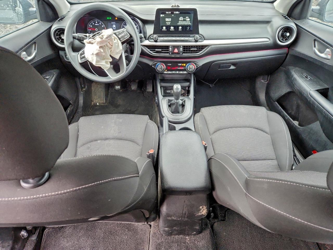 2019 KIA FORTE FE photo 8