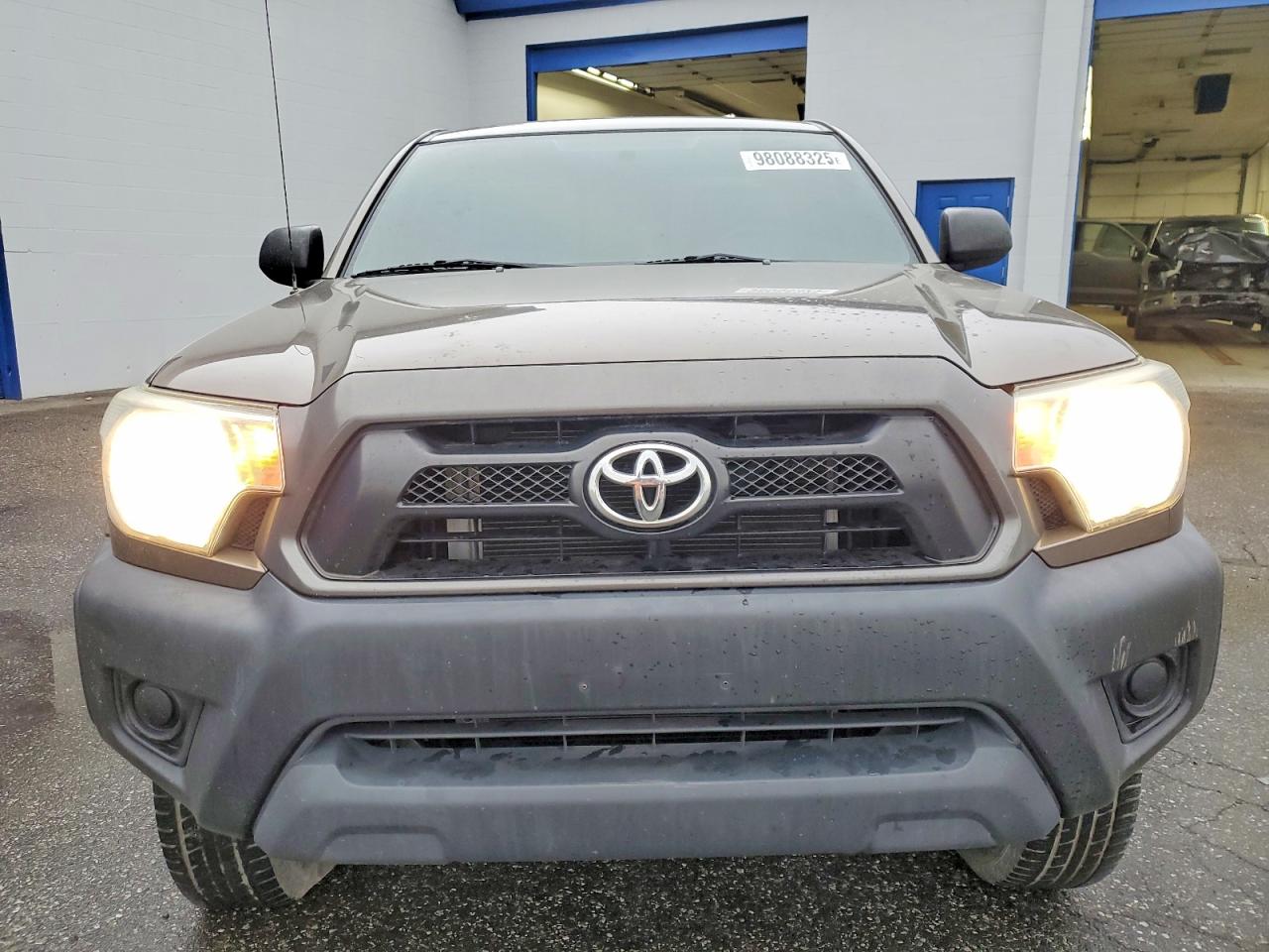 2012 TOYOTA TACOMA photo 5
