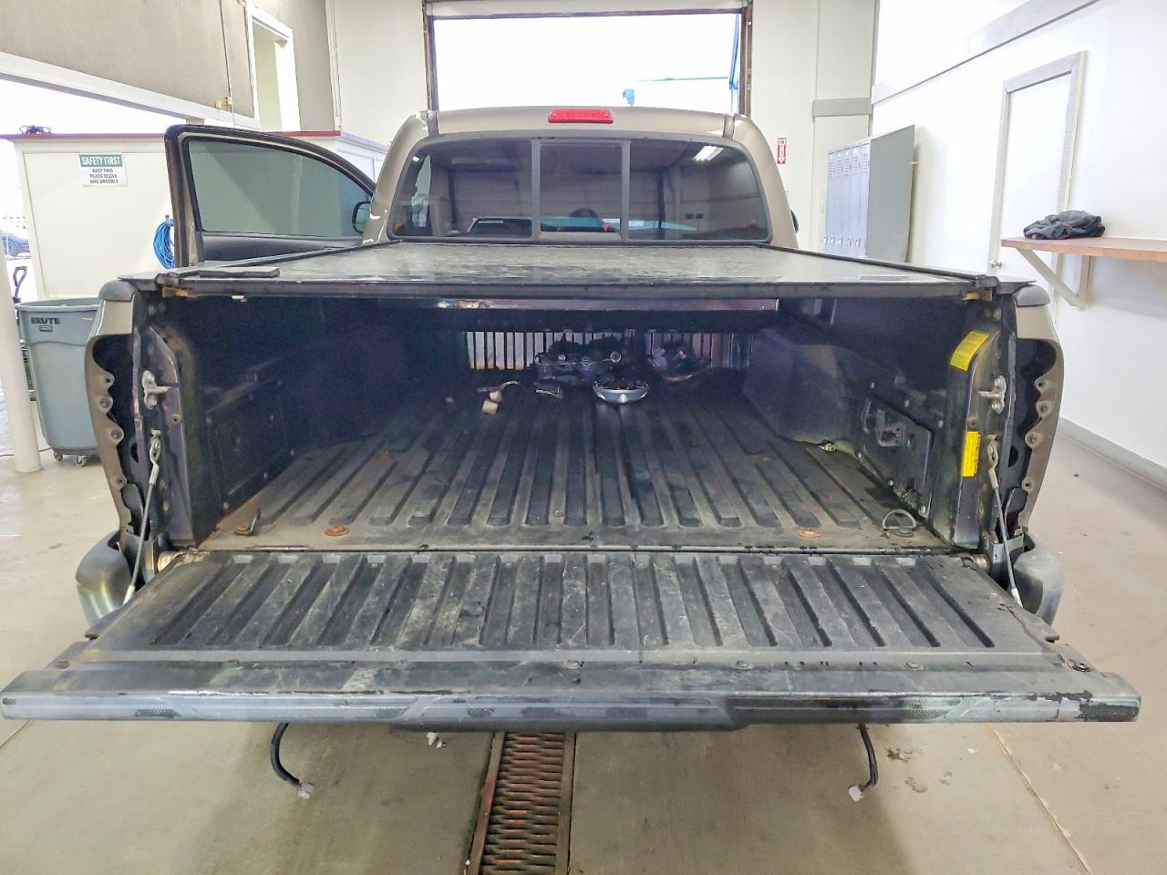 2012 TOYOTA TACOMA photo 10