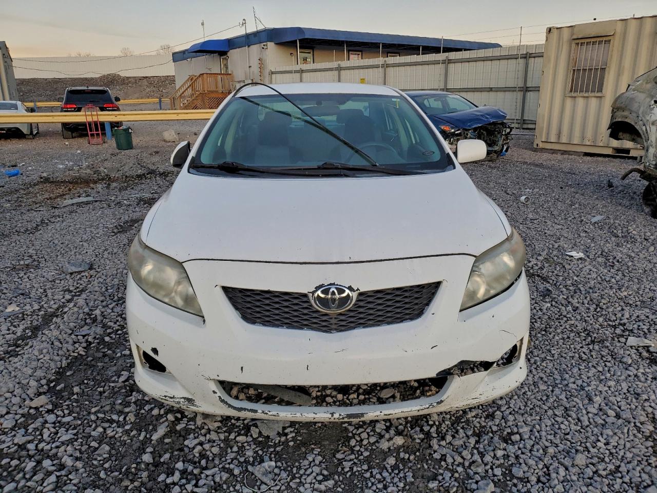2010 TOYOTA COROLLA LE photo 5