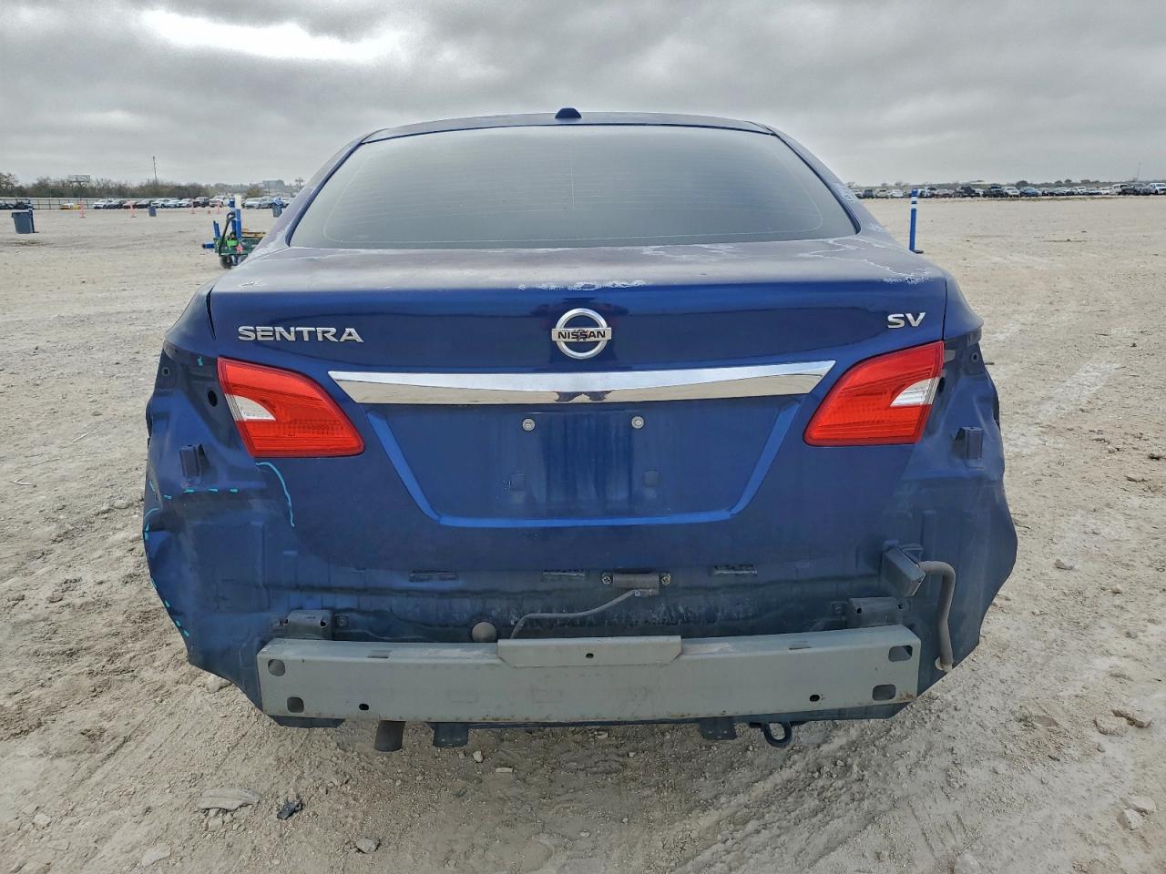 2016 NISSAN SENTRA S photo 6