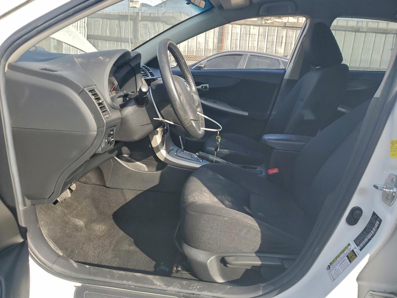2010 TOYOTA COROLLA BASE photo 7