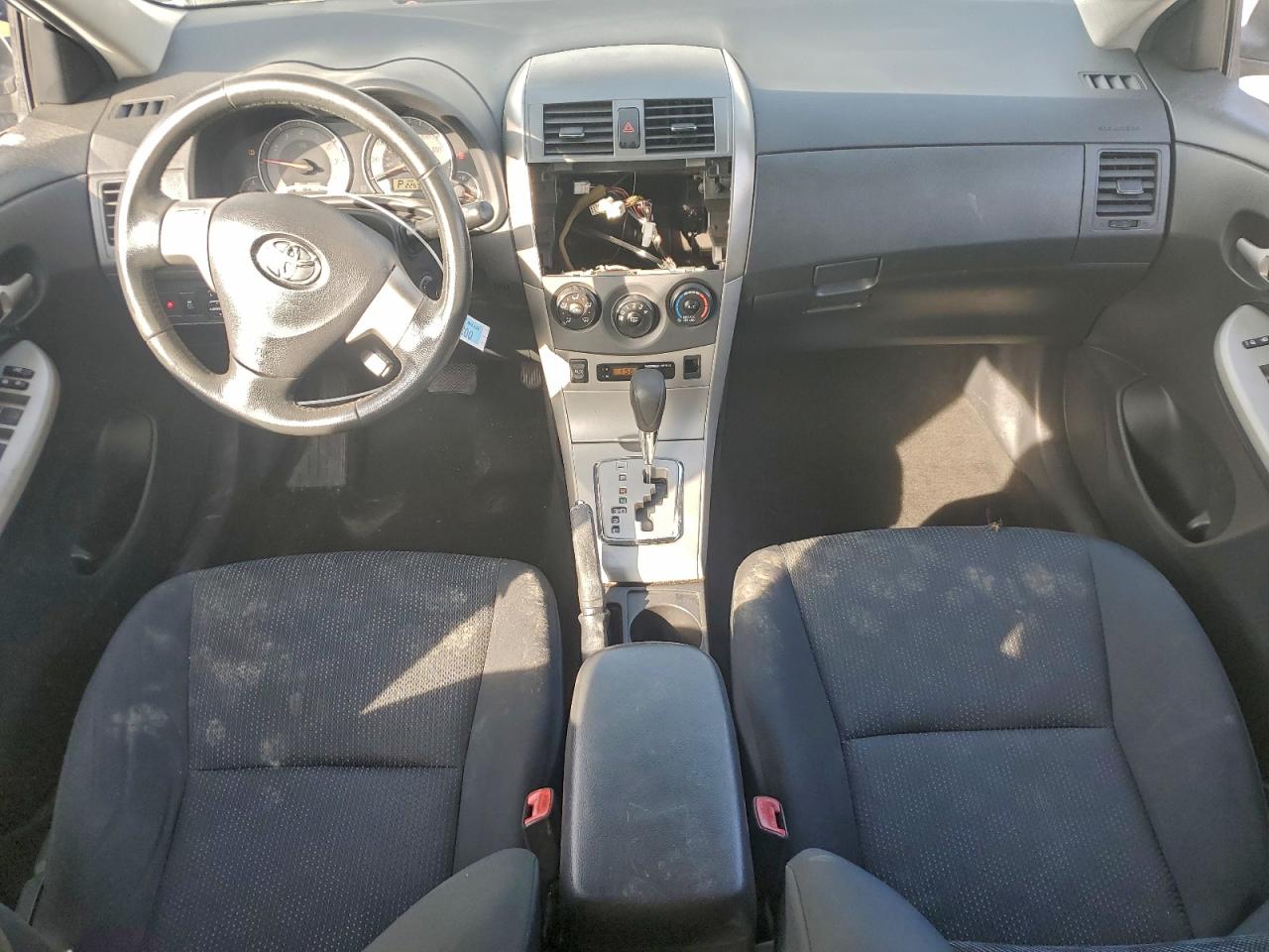 2010 TOYOTA COROLLA BASE photo 8