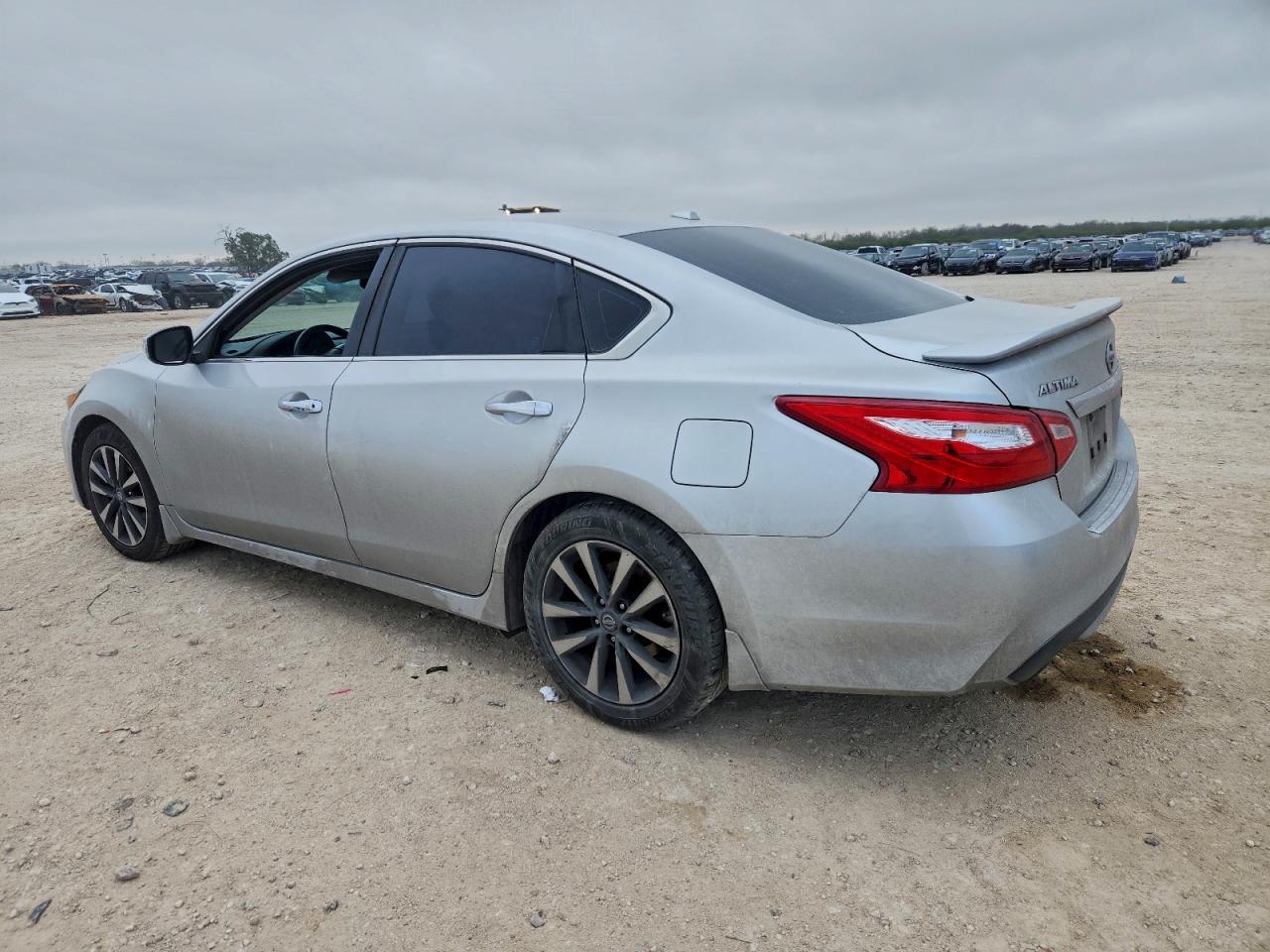 2016 NISSAN ALTIMA 2.5 photo 2