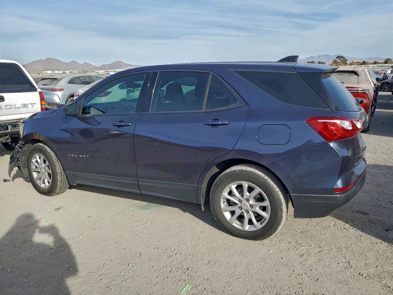 2019 CHEVROLET EQUINOX LS photo 2