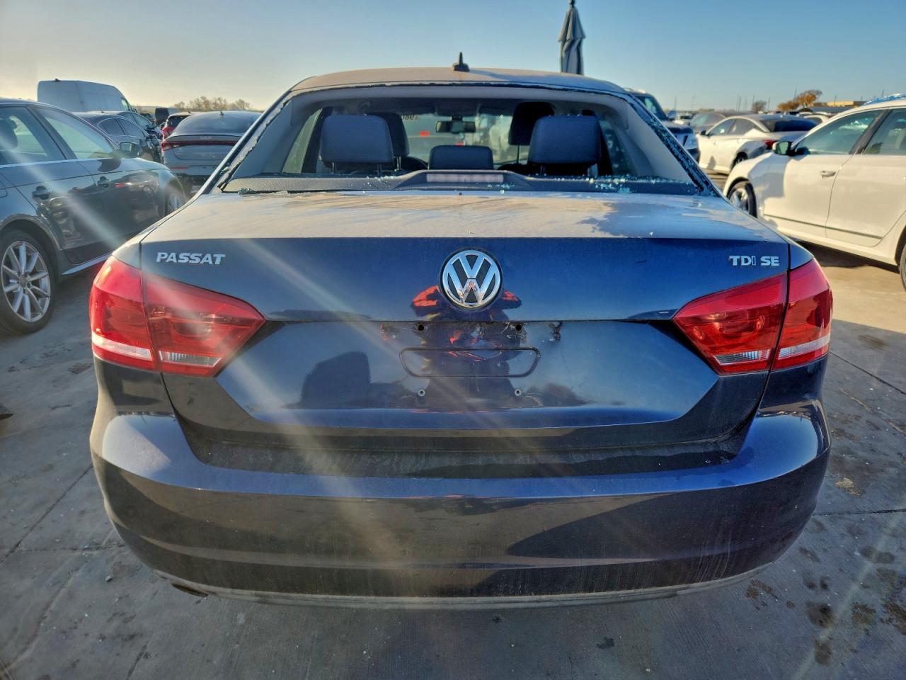 2014 VOLKSWAGEN PASSAT SE photo 6
