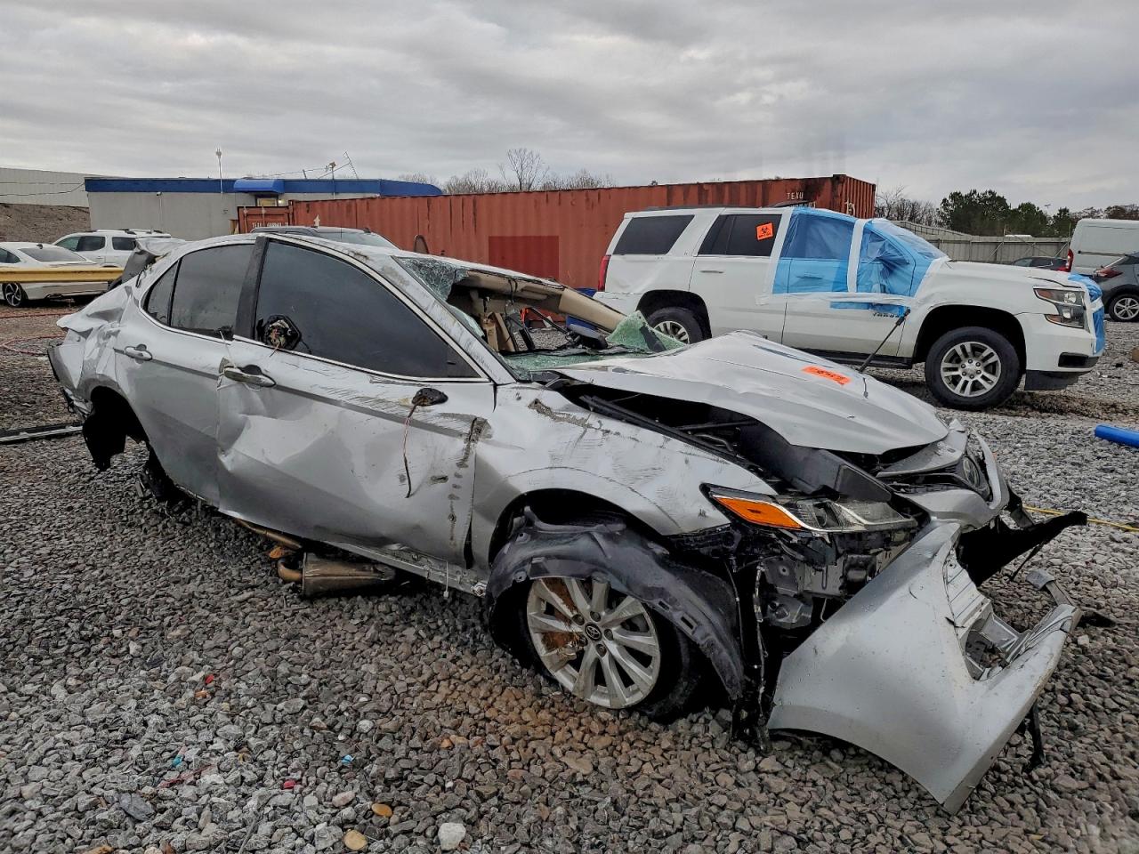 2018 TOYOTA CAMRY L photo 4