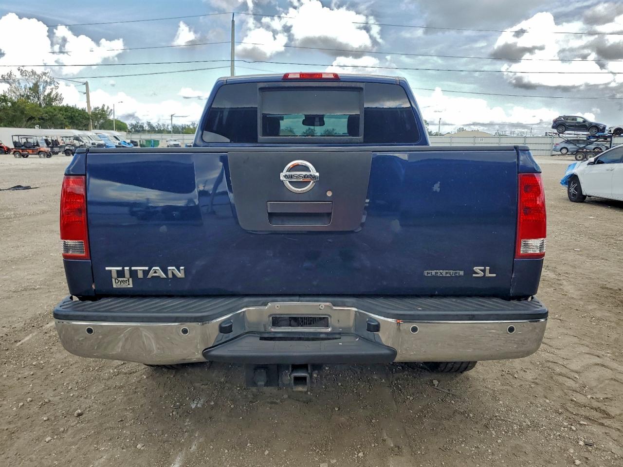 2011 NISSAN TITAN S photo 6