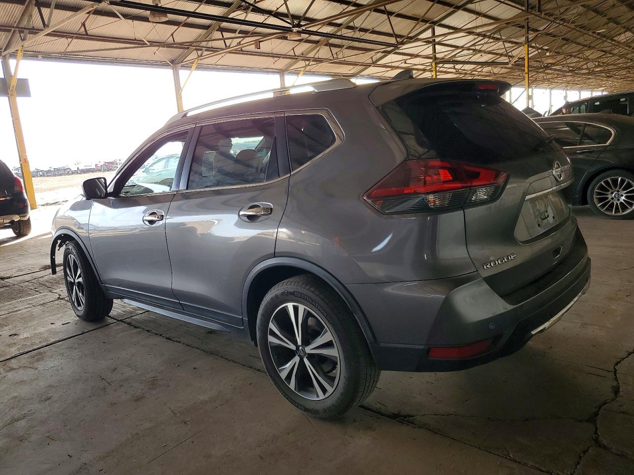 2020 NISSAN ROGUE S photo 2