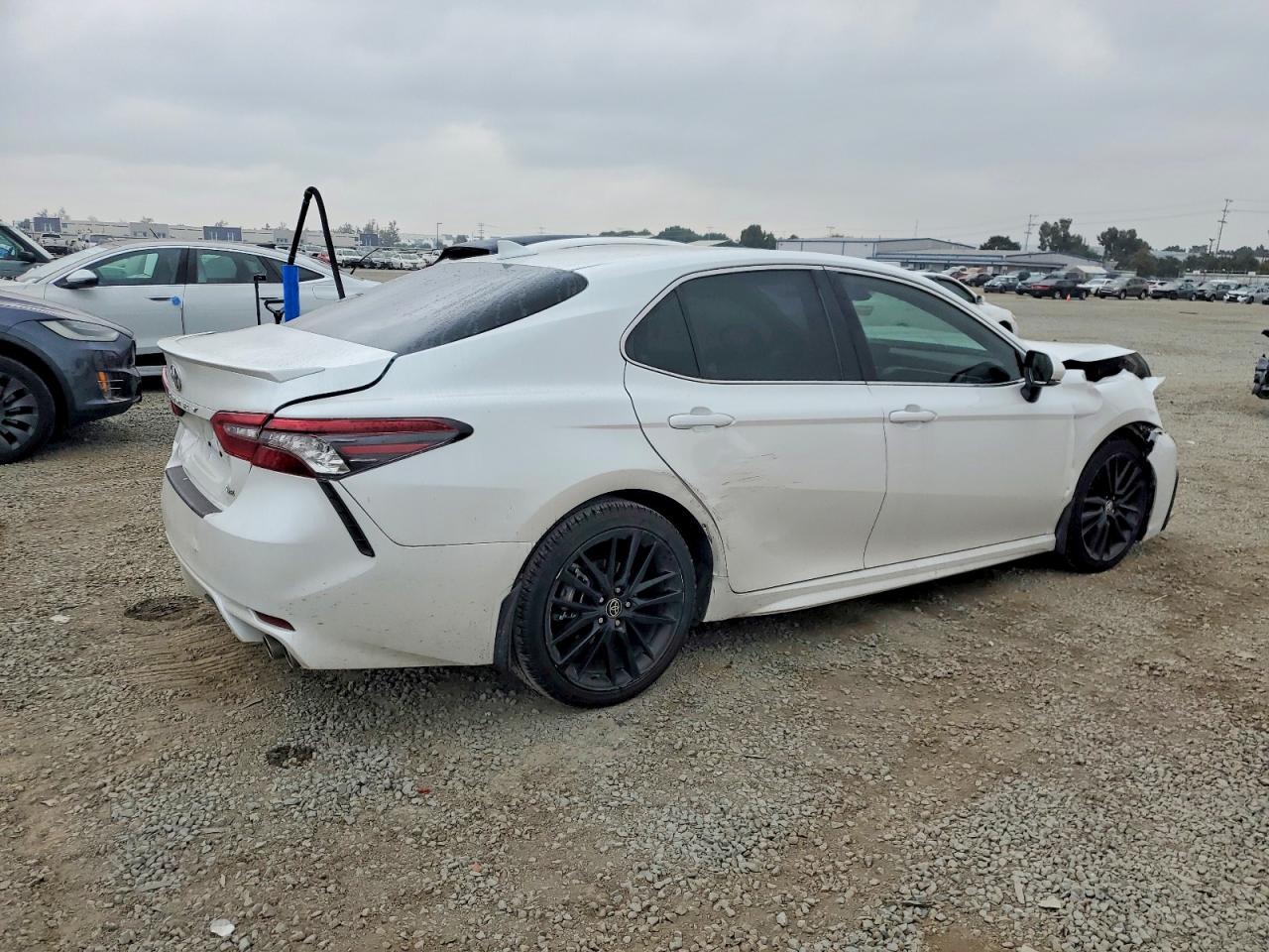 2023 TOYOTA CAMRY XSE photo 7
