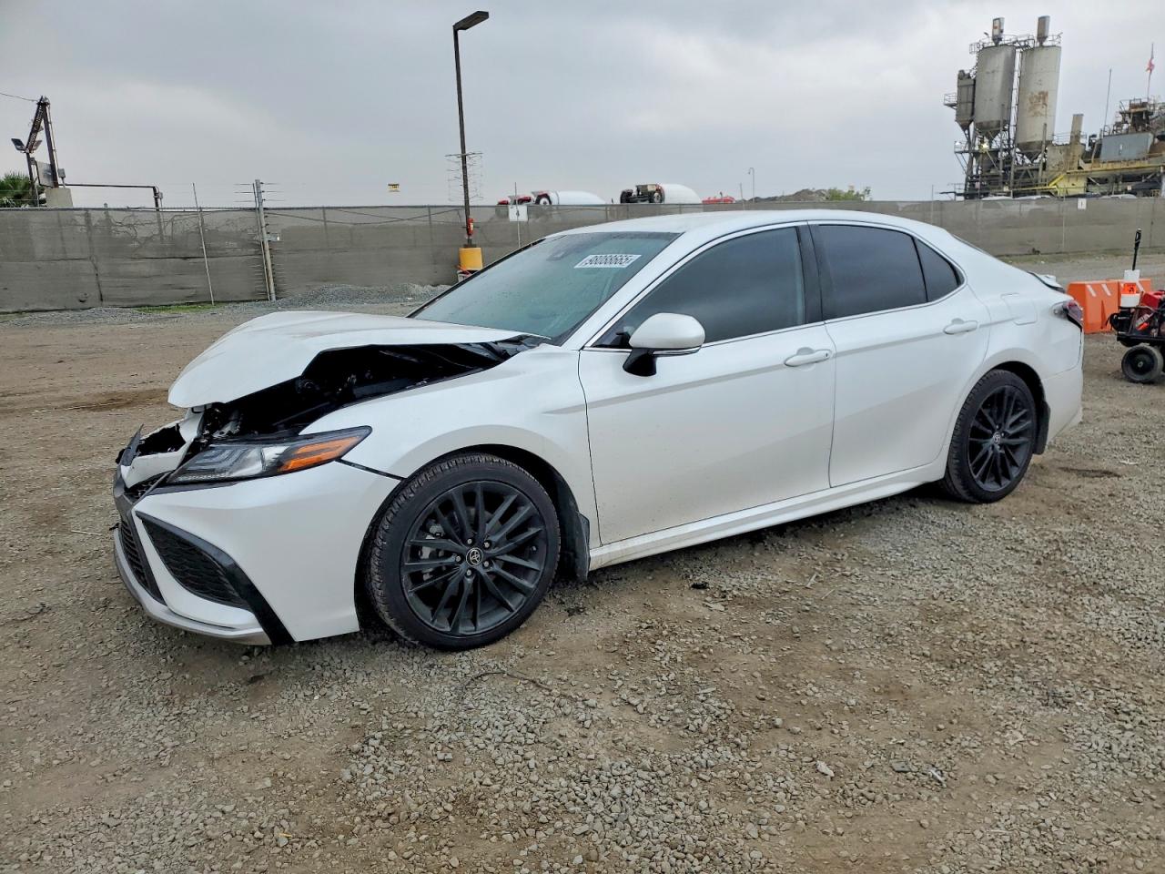 2023 TOYOTA CAMRY XSE photo 2