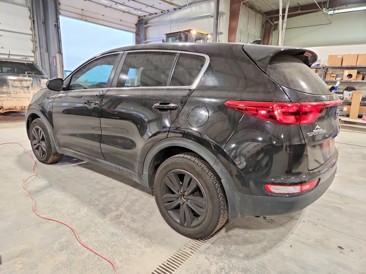 2019 KIA SPORTAGE LX photo 2