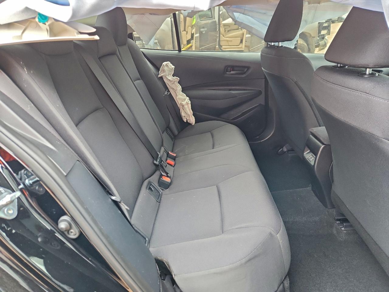 2025 TOYOTA COROLLA LE photo 28