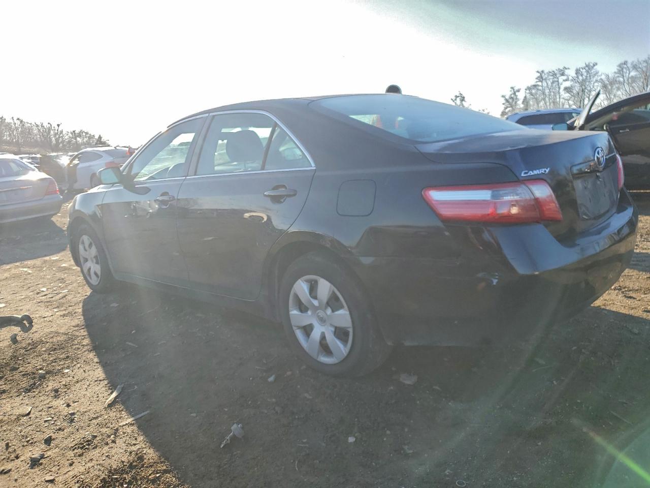 2009 TOYOTA CAMRY BASE photo 2