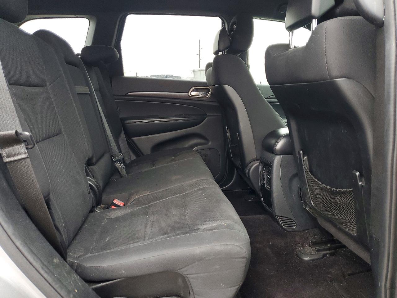 2016 JEEP GRAND CHEROKEE LAREDO photo 11