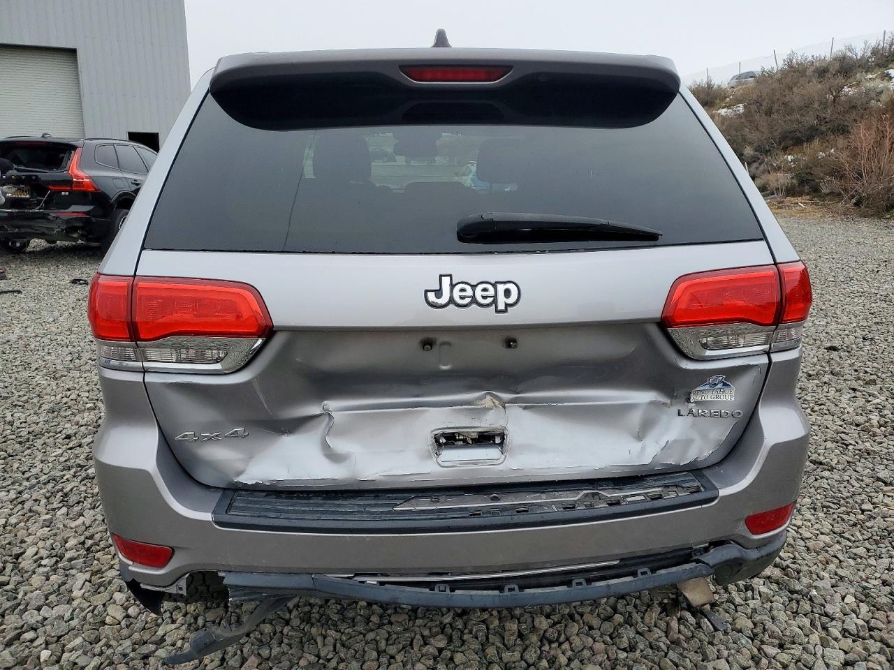 2016 JEEP GRAND CHEROKEE LAREDO photo 6