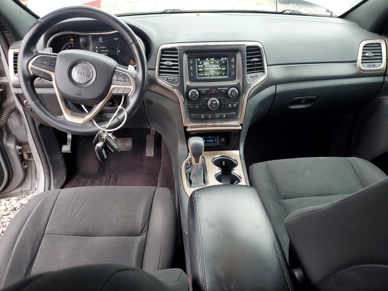 2016 JEEP GRAND CHEROKEE LAREDO photo 8