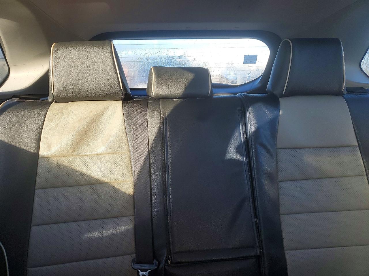 2021 TOYOTA RAV4 XLE photo 10