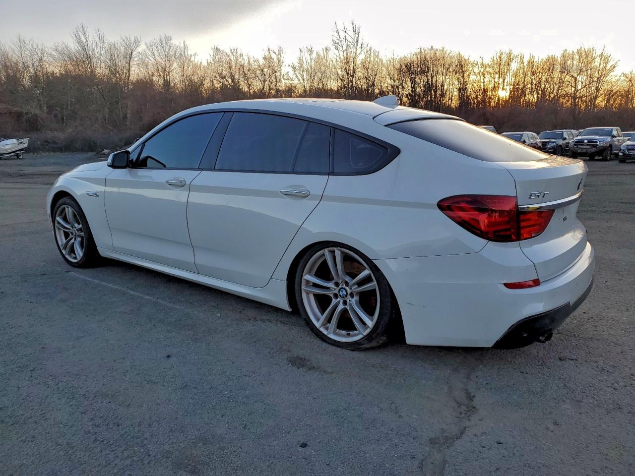 2013 BMW 535 IGT photo 2