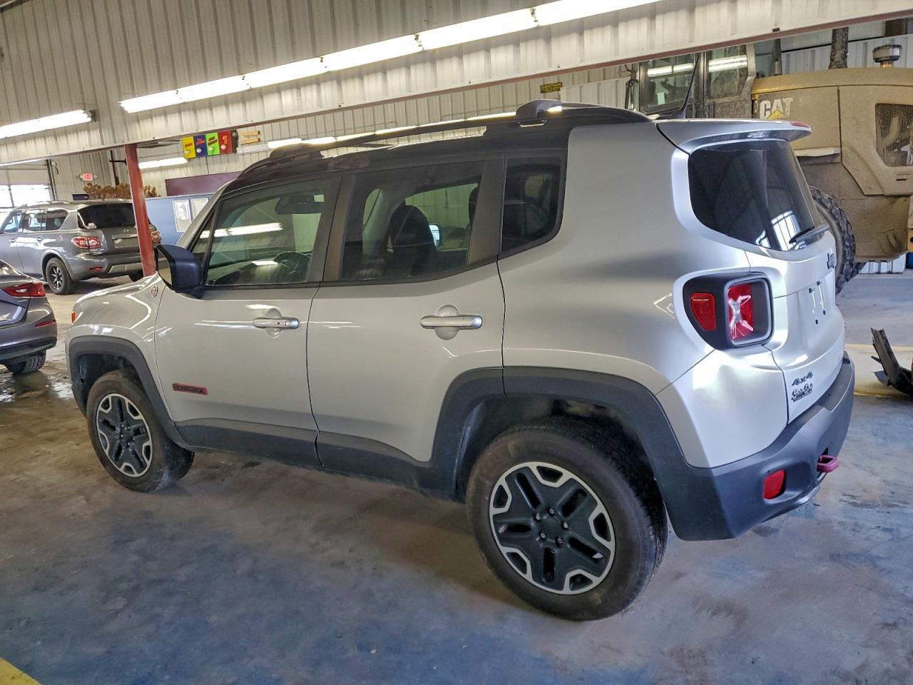 2017 JEEP RENEGADE TRAILHAWK photo 2