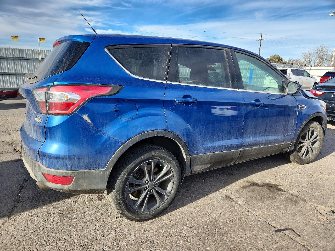 2017 FORD ESCAPE SE photo 3