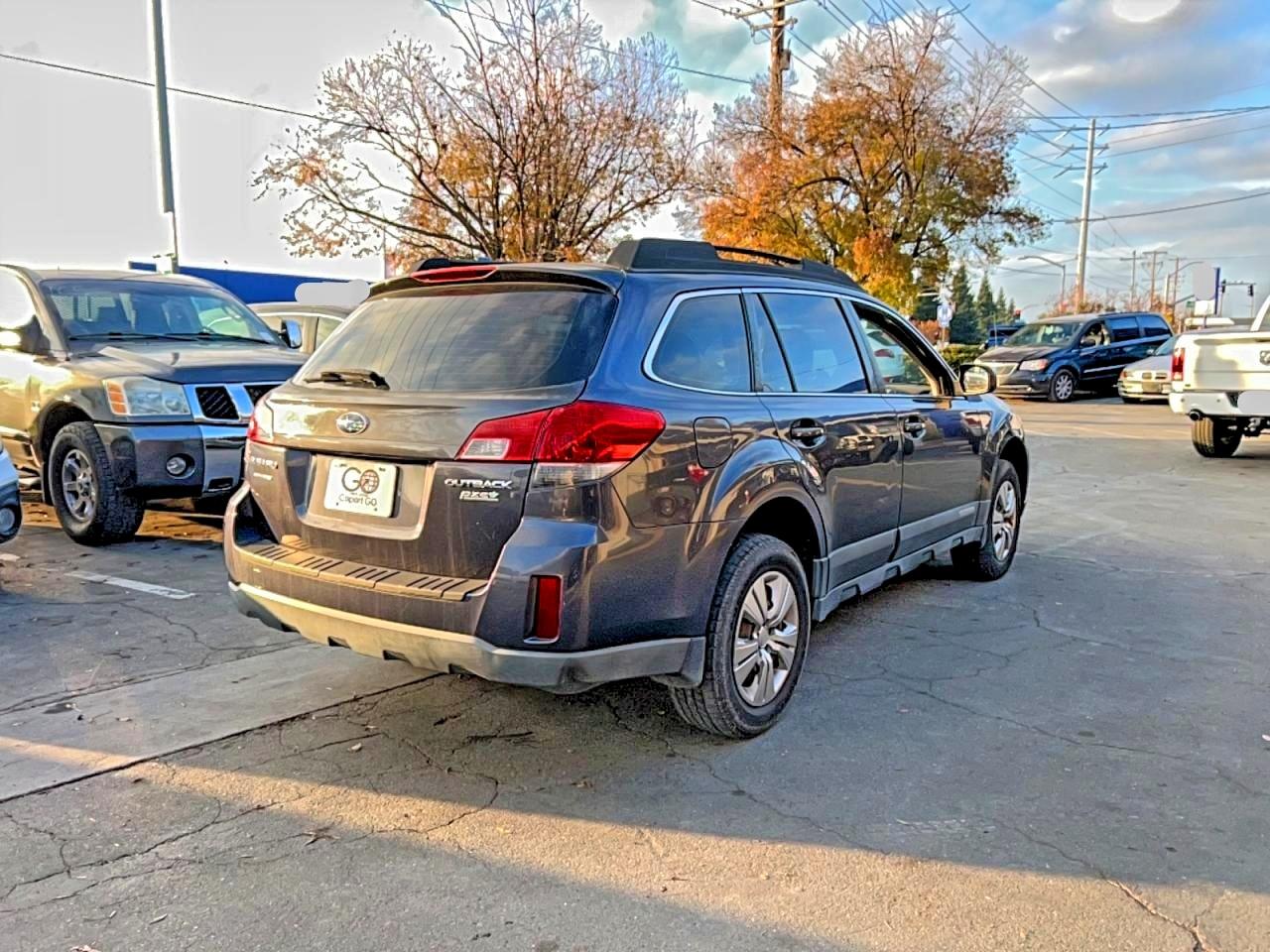 2010 SUBARU OUTBACK 2.5I photo 10