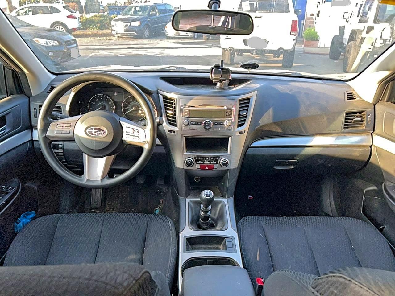 2010 SUBARU OUTBACK 2.5I photo 25