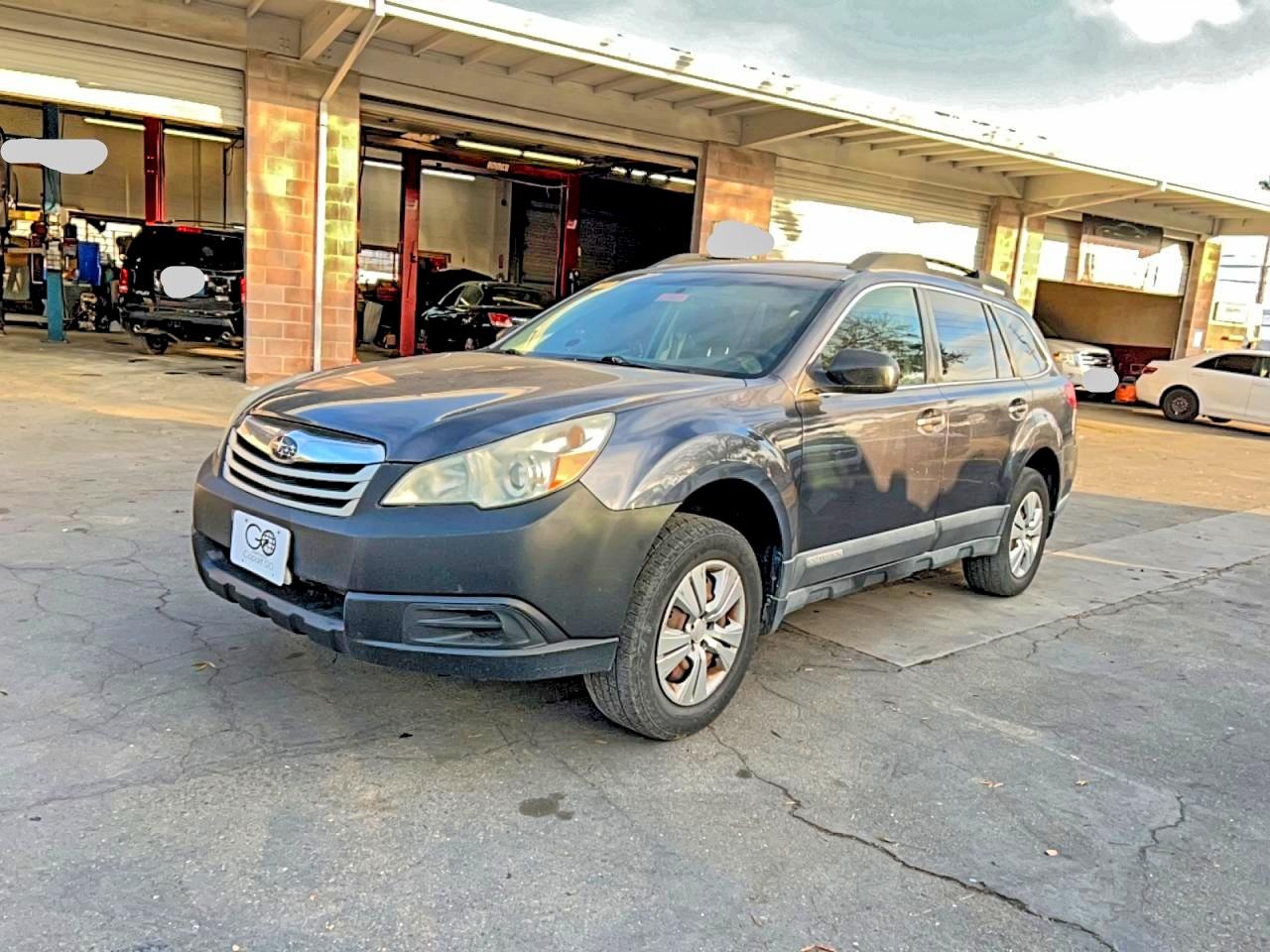 2010 SUBARU OUTBACK 2.5I photo 4