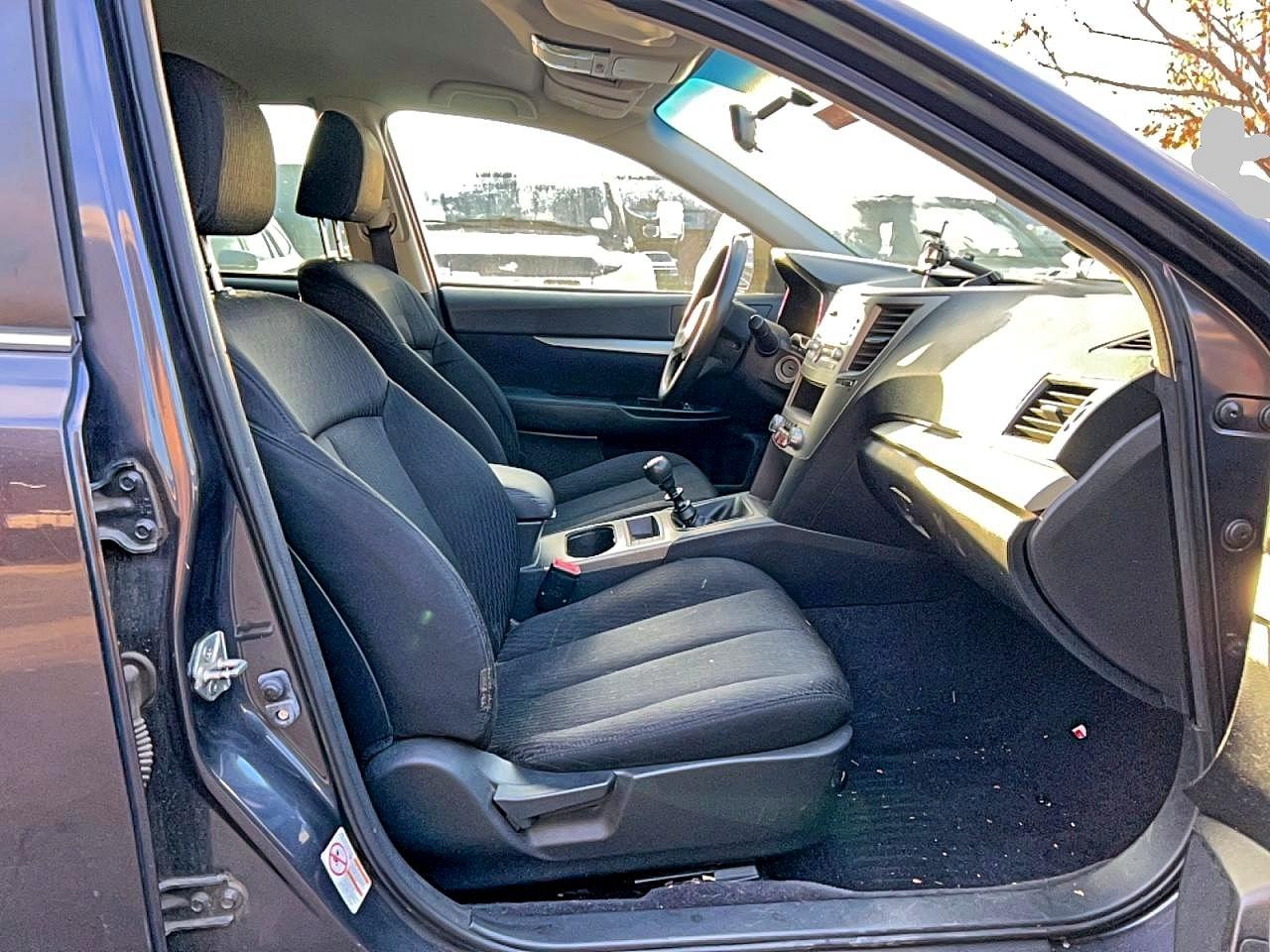 2010 SUBARU OUTBACK 2.5I photo 13