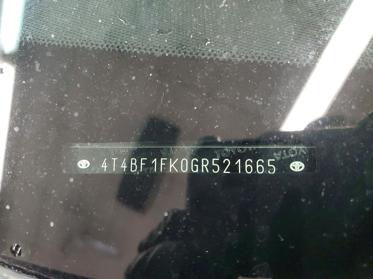 2016 TOYOTA CAMRY LE photo 12