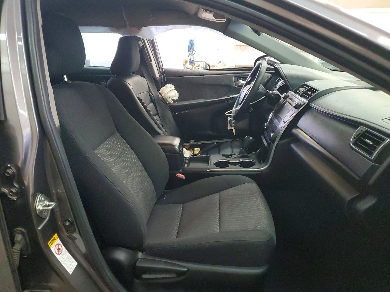 2016 TOYOTA CAMRY LE photo 7