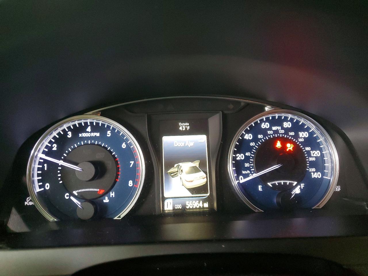 2016 TOYOTA CAMRY LE photo 9
