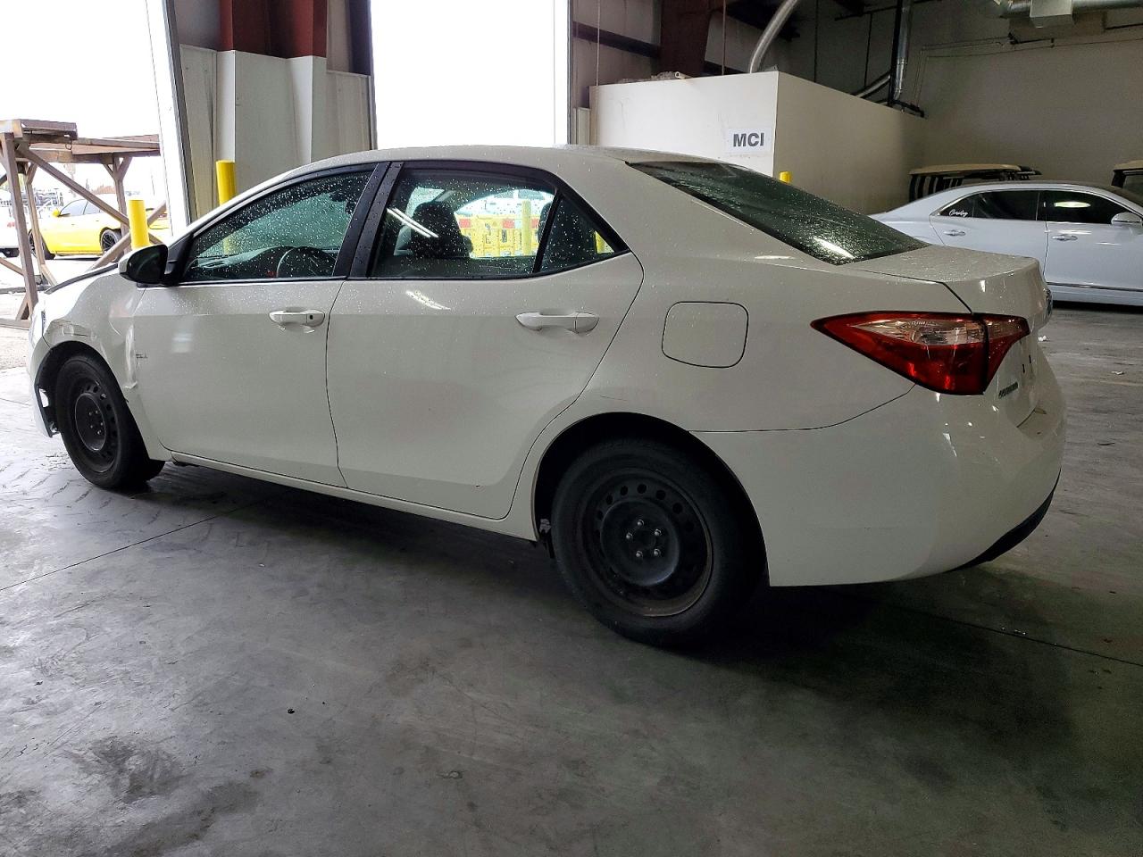 2018 TOYOTA COROLLA L photo 2