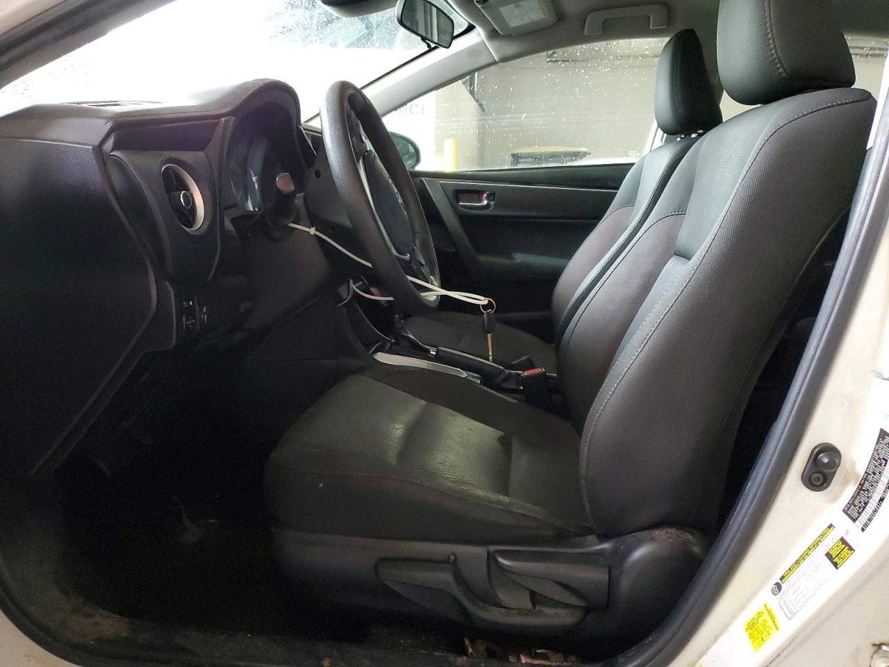 2018 TOYOTA COROLLA L photo 7