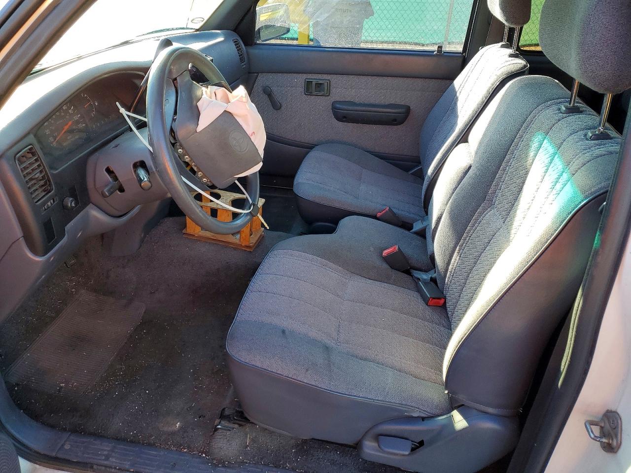 1997 TOYOTA TACOMA XTRACAB photo 7