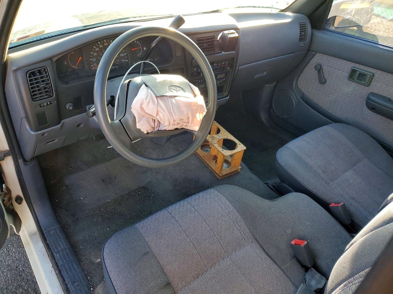 1997 TOYOTA TACOMA XTRACAB photo 8