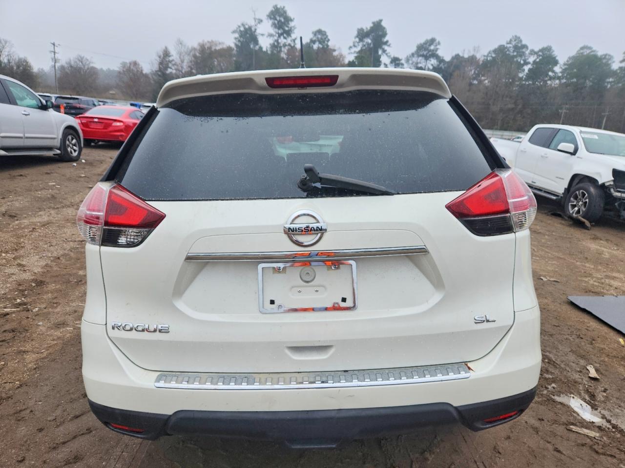 2016 NISSAN ROGUE S photo 6